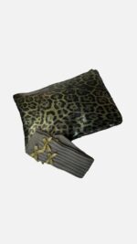 Set pochette e calzini green leopard