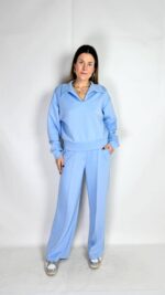 Tuta da donna in viscosa. Super stilosa per tutti i giorni.