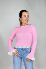 : la Lace Belle Crop è la maglia perfetta per chi ama distinguersi con eleganza.