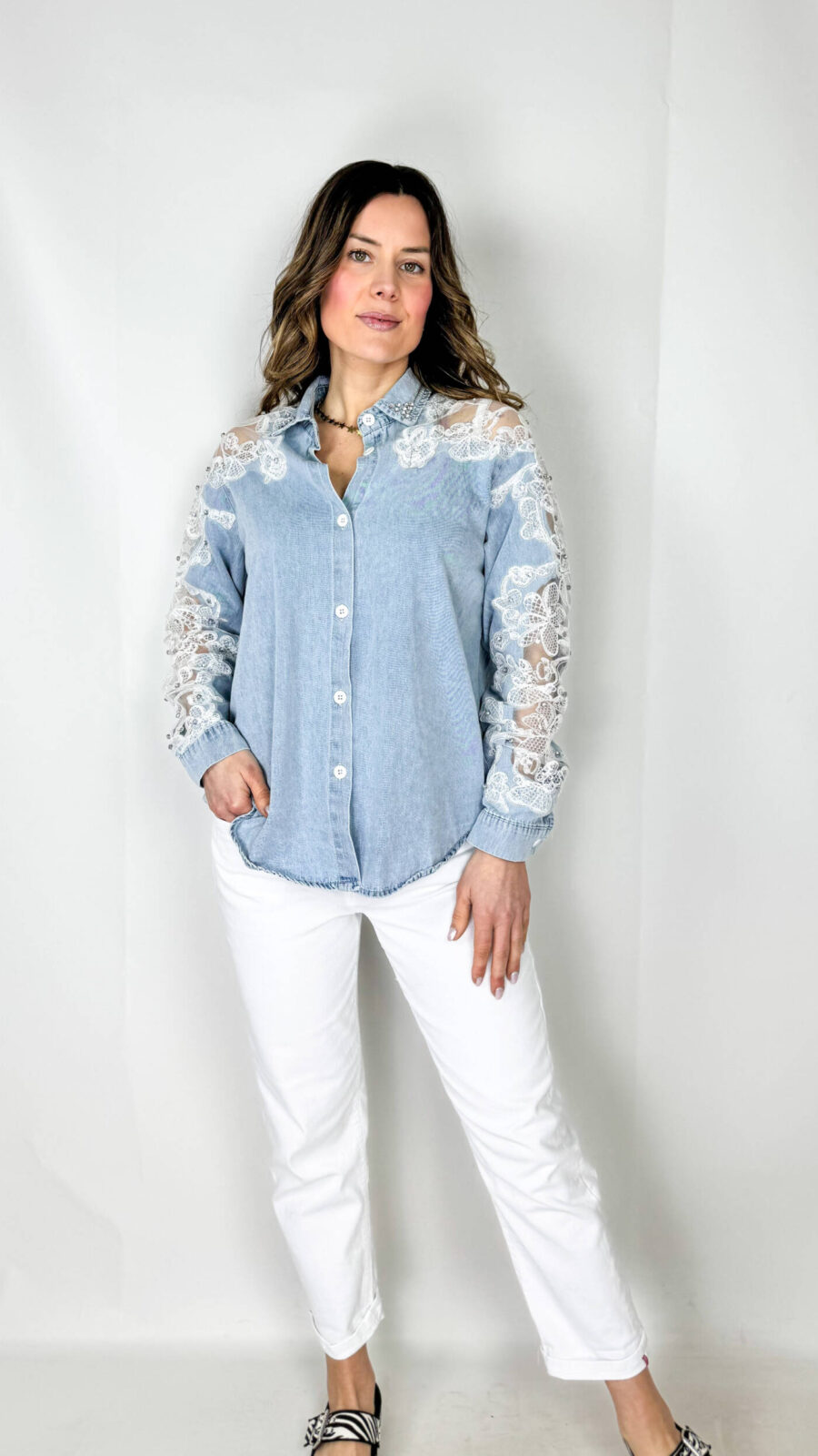 Jeans bianco modello mum fit